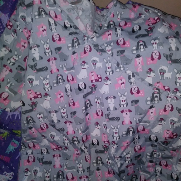 Plus size scrubs - Picture 3 of 7